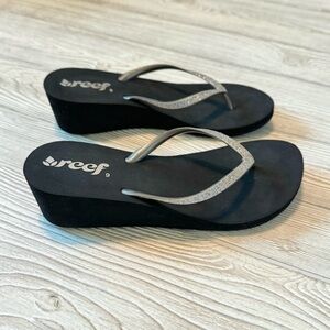 Reef Krystal Star Wedge Flip Flops | New without tags | Silver glitter